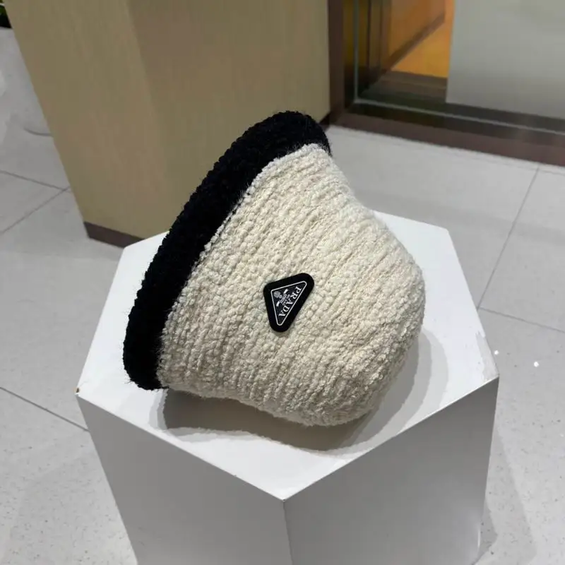 Prada hat 34 (32)